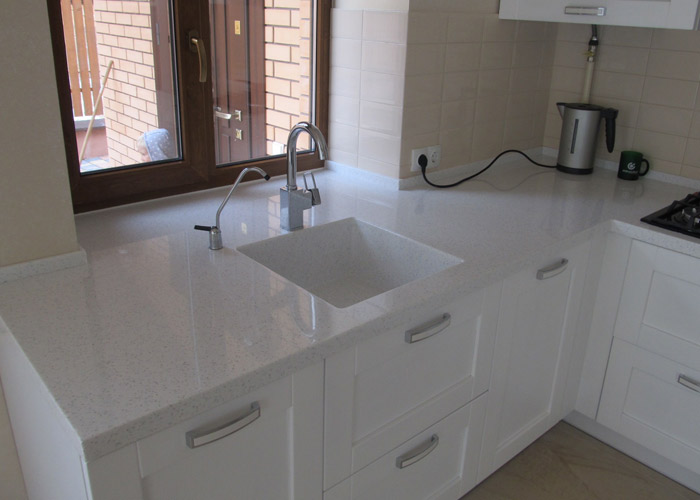 Стільниця з Кварцевого каменю